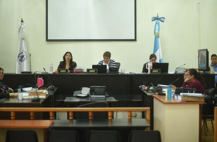 El Tribunal de Mayor Riesgo B suspendió por segunda vez el juicio por el caso Unaerc. Foto La Hora: Fabricio Alonzo
