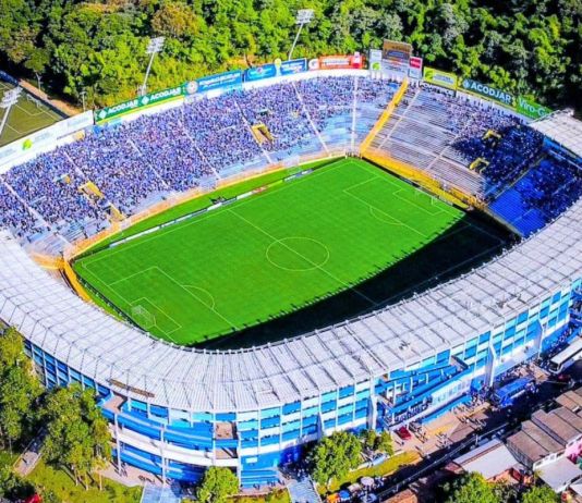 El salvador se encuentra preparando el estadio Cuscatlán para los partidos de la eliminatoria mundialista