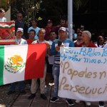 Migrantes participan en una manifestación este domingo, en el municipio de Tapachuca. Foto La Hora: EFE