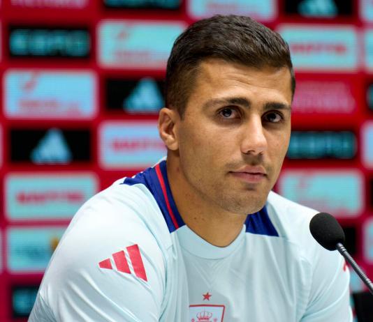 Rodri ve su sucesor al Balón de Oro entre Dembélé y Vitinha