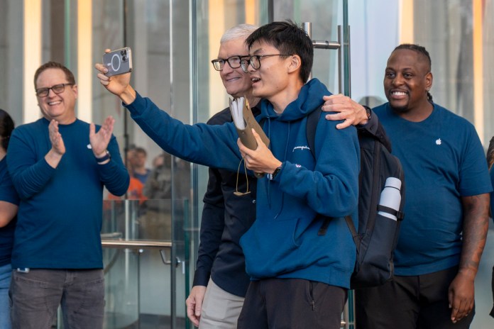 Tim Cook