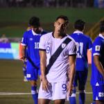La selección nacional de Guatemala despegó este domingo hacia Panamá, para revertir la derrota ante El Salvador. Foto La Hora: José Orozco