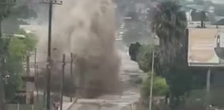 Megafuga de agua en Tijuana deja socavón y corte del servicio en 632 colonias.