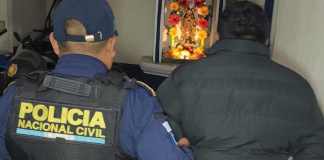 Hermanos fueron capturados en Sololá tras determinarse la existencia de órdenes de captura en su contra. Foto La Hora: PNC