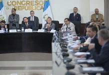 Los jefes de bloque apoyaron las agendas que presentó la junta directiva para las plenarias del 2 y 4 de septiembre. Foto: La Hora / Fabricio Alonzo