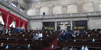 Varios diputados de la mayoría de bancadas no se presentaron a la interpelación al ministro de Salud, Joaquín Barnoya. Foto: Congreso de la República
