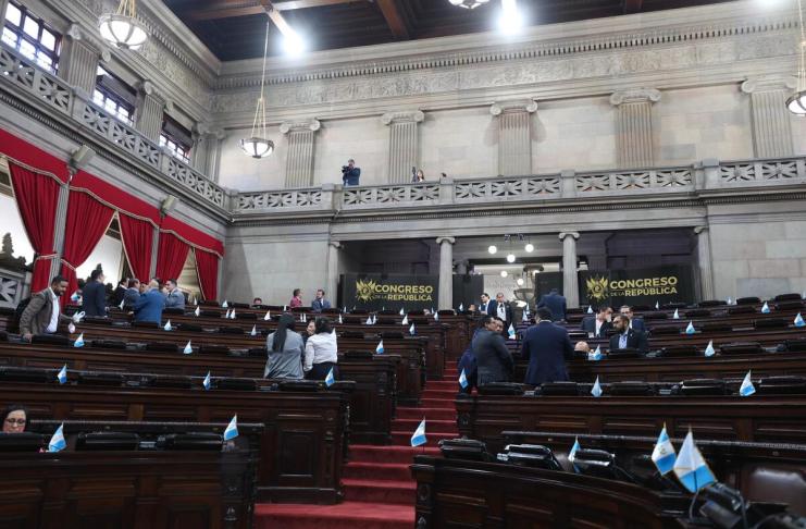 Varios diputados de la mayoría de bancadas no se presentaron a la interpelación al ministro de Salud, Joaquín Barnoya. Foto: Congreso de la República