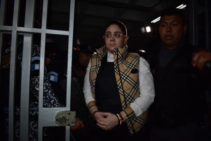 maria fernanda bonilla archila Las lujosas prendas de María Fernanda Bonilla para asistir a la audiencia por el caso Melisa Palacios