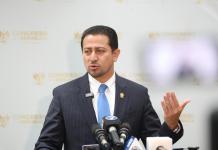 El presidente del organismo Legislativo, Nery Ramos, responde por información relacionada a la creación de salas de Apelaciones. Foto: Congreso de la República