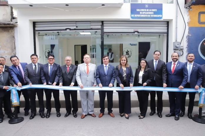 El pasado 5 de septiembre, la CSJ inauguró una de las nuevas salas de apelaciones ubicada en Totonicapán. Foto La Hora: OJ