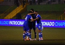 Bukele reaviva su respaldo al equipo de fútbol tras triunfo en eliminatoria rumbo al Mundial 2026 Luego de que El Salvador venciera 2-0 a Guatemala en un partido clave de las eliminatorias rumbo al Mundial 2026, el presidente Nayib Bukele compartió en su cuenta de X. Foto La Hora