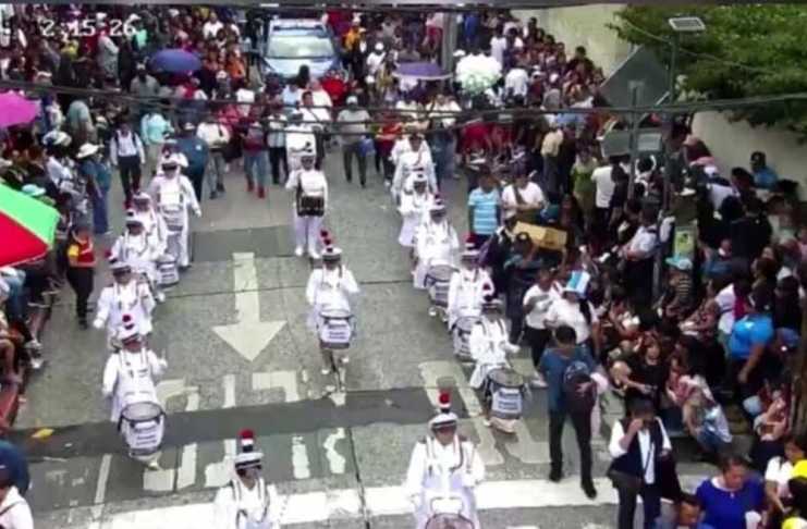 Desfile de Independencia transcurre con normalidad y sin mayores percances en Ciudad de Guatemala