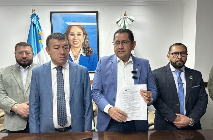 El jefe de la bancada UNe, José Inés Castillo, promueve una iniciativa de ley para la gestión del agua. Foto: La Hora / Archivo