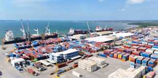 Cámara de Comercio denuncia lentitud en puerto Santo Tomás de Castilla y pide intervenir la terminal