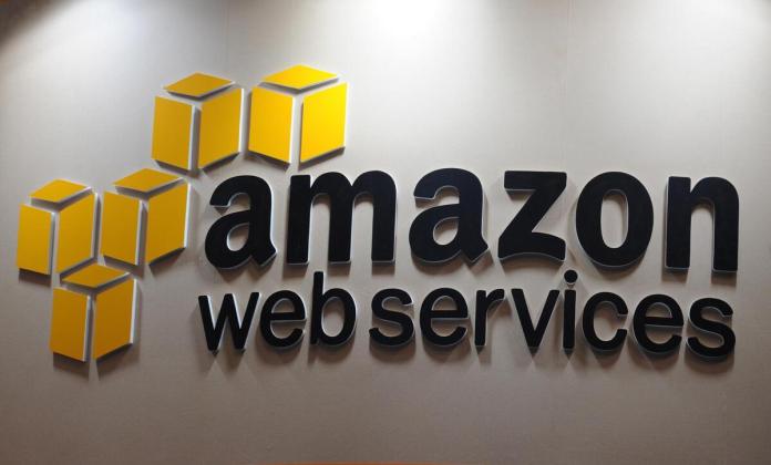 Fotografía del logo de Amazon Web Services (AWS). EFE/EVERETT KENNEDY BROWN