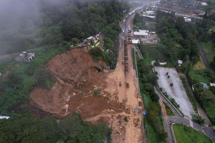 Deslave en CAES: MARN y Muni de Fraijanes desconocen nombre o tipo de proyecto sin licencia ambiental.
