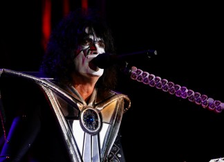 Imagen de archivo del guitarrista y vocalista del grupo estadounidense de rock Kiss Ace Frehley. Foto La Hora: EFE