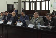 El Organismo Judicial (OJ) señaló una reducción del techo en el proyecto del presupuesto para el 2026, en la Comisión de Finanzas. En la foto, los magistrados de izquierda a derecha, Jenny Alvarado, Teodulo Cifuentes y René Girón. Foto La Hora: José Orozco