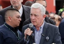 Colombia: Uribe es absuelto por el delito de soborno Álvaro Uribe