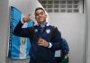 Oscar Santis selecciona para la alineación del partido de El Salvador conra Guatemala. Foto La Hora: FedeFut