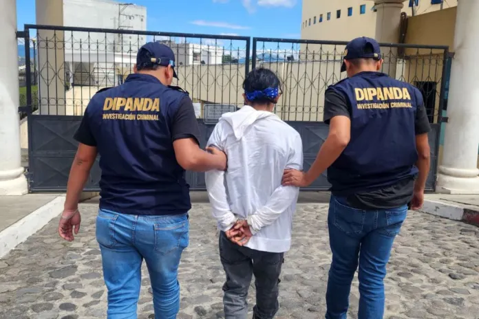 Artes LH (1) Capturaron por segunda vez a Gabriel Gómez López, de 24 años, alias “El Satánico”. Foto La Hora: PNC.