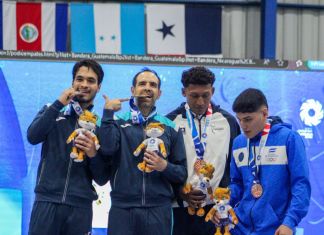 Atletas ganadores de la disciplina de Kikcboxing en los Juegos Centroamericanos. Foto La Hora: Carlos Vicente