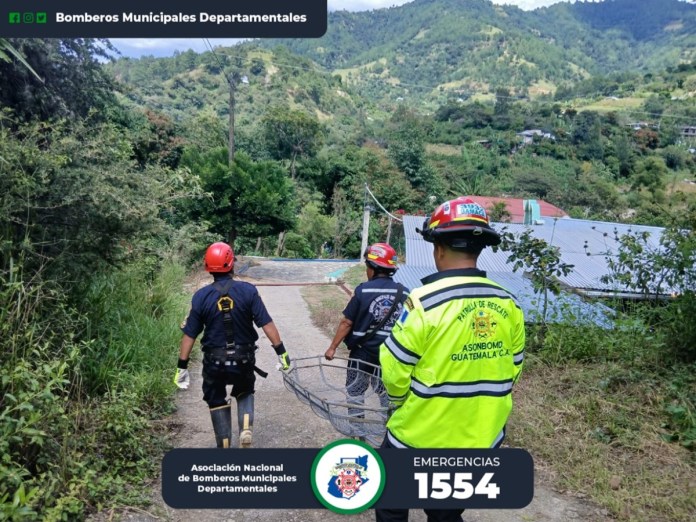 Joven de 18 años arrastrado por un río en San Marcos es localizado sin vida. Foto La Hora: Bomberos Municipales Departamentales
