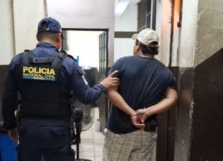 Presunto sicario conocido con el alias "Porky" capturado en Escuintla. Foto La Hora: PNC