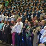 Entonación del himno nacional durante la ceremonia final de loas Juegos Centroamericanos. Foto La Hora: Jose Orozco