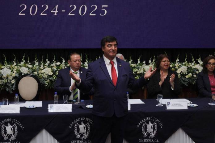 Después de entregar la presidencia, Teódulo Cifuentes no fue asignado oficialmente a una cámara de la CSJ como ordena la ley. Foto La Hora: Daniel Ramírez