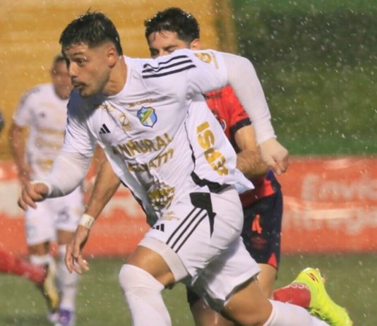 Clásico Comunicaciones y Municipal