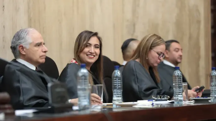 Claudia Paredes El pleno de la CSJ suspendió la primera reunión para elegir presidente, donde Claudia Paredes se perfila como posible electa. Foto La Hora: OJ