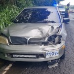 Hecho de tránsito en el km 39.8 de ruta a El Salvador [CA-1 Oriente] Villa Canales. Colisión entre sedan y camioneta agrícola deja daños materiales. Foto La Hora: Provial