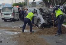Video: Así ocurrió la colisión múltiple en zona 4 de Villa Nueva Colisión múltiple registrada en la 16 avenida y 3a. calle de la zona 4 de Villa Nueva. Foto La Hora: PMT de Villa Nueva.