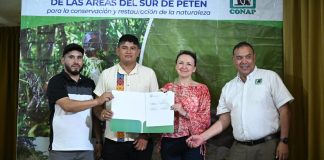 Conap, MARN y asentamientos en Petén firman acuerdo para la protección del área sur de la Selva Maya.