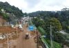 Trabajos de Covial en el derrumbe de carrtera a El Salvador, kilómetro 24.5. Foto La Hora: Covial