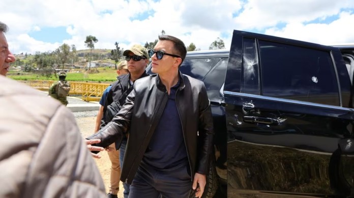 Daniel Noboa Presidencia de Ecuador denuncia ataque contra Daniel Noboa que se encontraba en la caravana presidencial.