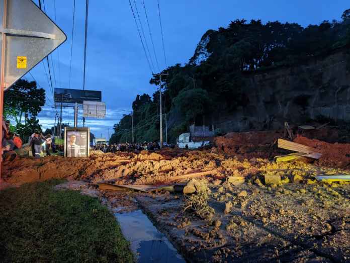 Derrumbe Villa Canales