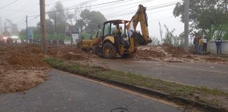 Derrumbe del kilómetro 24 de la carretera a El Salvador. Foto La Hora: Covial