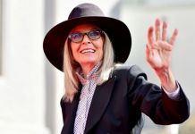 La famosa actriz Diane Keaton falleció a los 79 años este sábado.