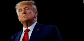 Departamento del Tesoro de E.E. U.U. considera hacer una moneda con el rostro de Donald Trump.