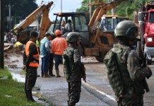 Ejército se moviliza hacia derrumbe en el kilómetro 24.5 de la carretera a El Salvador pic.twitter.com/4yUutEG0uz— Ejército de Guatemala (@Ejercito_GT) October 6, 2025