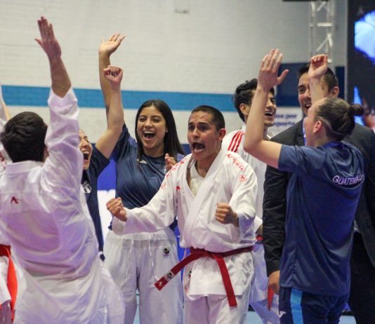 Equipo masculino y femenino de Karate Do de Guatemala. Foto La Hora: Carlos Vicente
