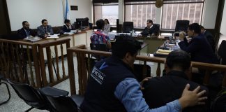 El Tribunal Quinto de Sentencia Penal absolvió a tres estilistas que fueron acusados de secuestro, robo y violación tras inconsistencias en declaración de víctima. Foto La Hora: Daniel Ramírez