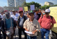 Exmilitares y expatrulleros en manifestaciones. Foto La Hora: José Orozco.