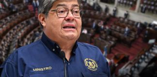 Francisco Jiménez, junto con su equipo del Ministerio de Gobernación, presentan iniciativa de Ley Antipandillas. Arte La Hora: Francisco Altán