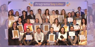 Representantes de Fundación Bi, FranklinCovey y de los 13 centros educativos que forman parte del programa "Soy Líder". Foto: La Hora/ José Orozco.
