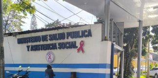 El Ministerio Público (MP) busca ejecutar órdenes de captura y realiza un allanamiento en el MSPAS por la firma del convenio con Unops. Foto La Hora: MPSPAS