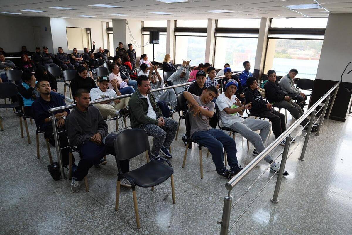 Juzgado de turno inicia audiencia de primera declaración contra primeros capturados en El Gallito