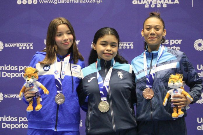 Ganadoras de TK3 de Taekwondo en los Juegos Centroamericanos. Foto La Hora: Carlos Vicente